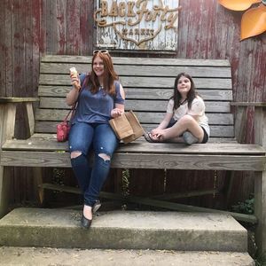 Meet your Posher, Amber